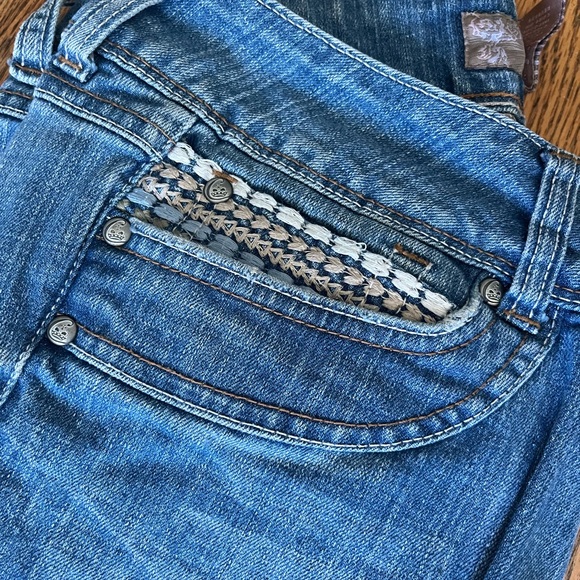 Candies vintage blue jeans with beautiful embroidered pockets and details - Picture 4 of 11